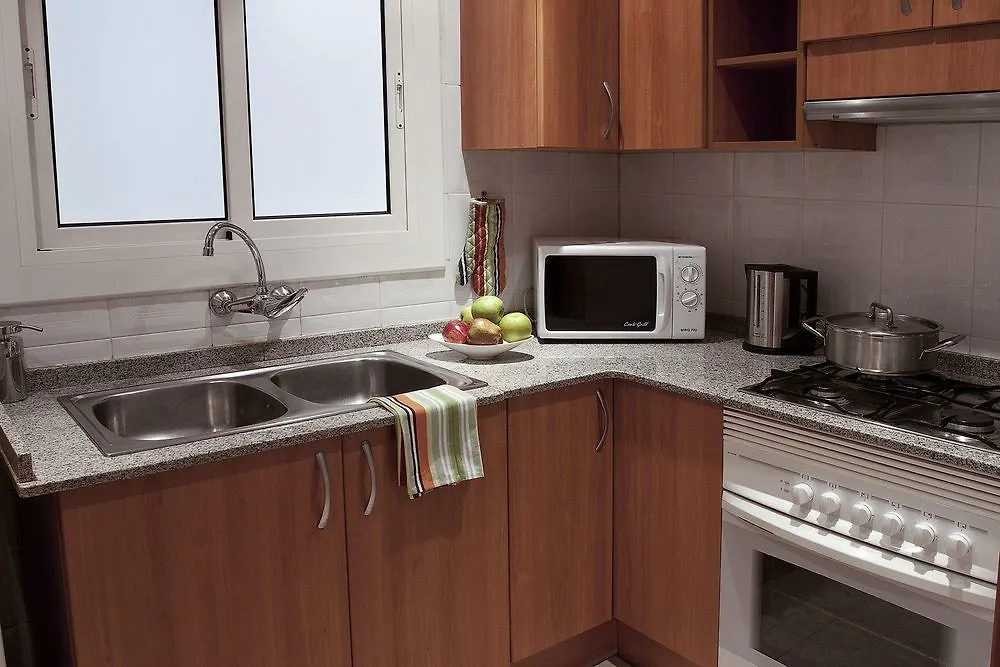 Apartamentos Turisticos Madanis L’Hospitalet de Llobregat Apartment