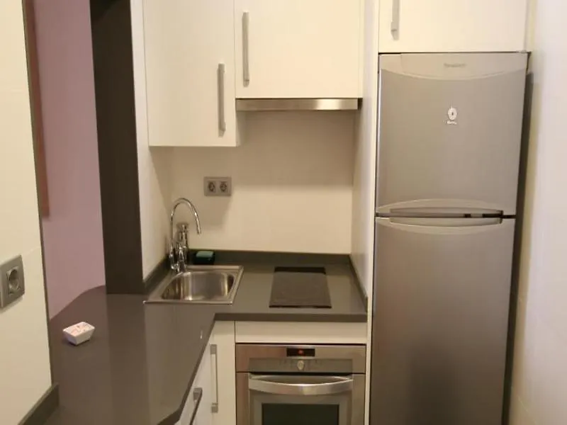Apartamentos Turisticos Madanis L’Hospitalet de Llobregat