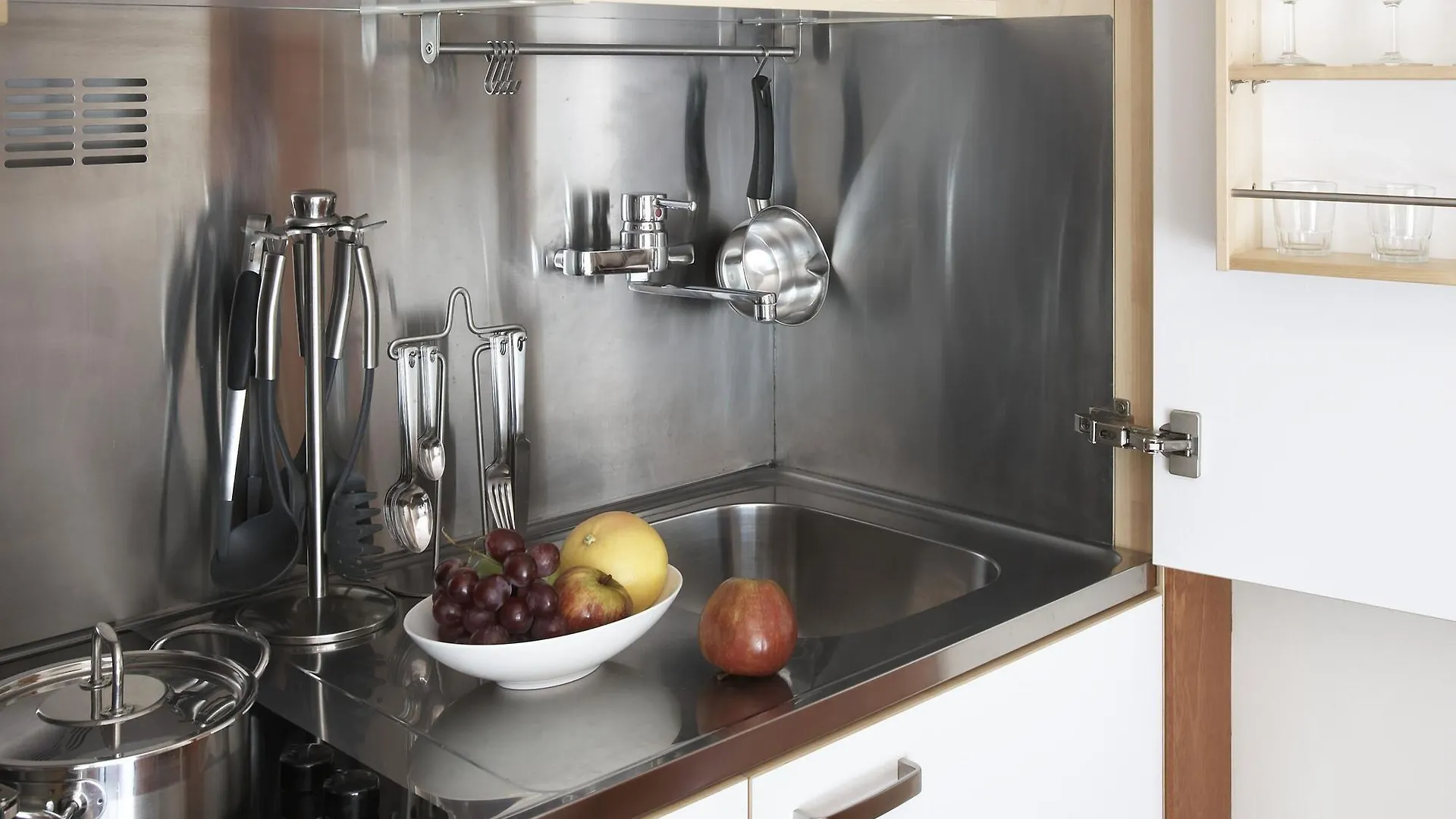 Apartamentos Turisticos Madanis L’Hospitalet de Llobregat