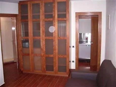 הוספיטלט דה יוברגאט Apartamentos Turisticos Madanis הוספיטלט דה יוברגאט