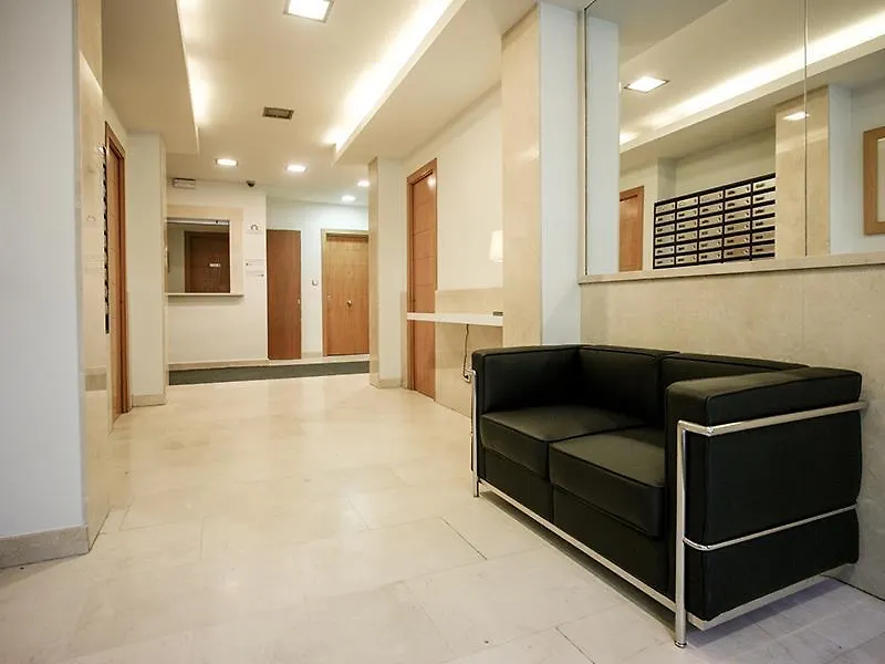 הוספיטלט דה יוברגאט Apartamentos Turisticos Madanis דירה