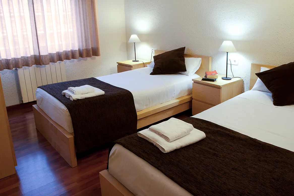 הוספיטלט דה יוברגאט Apartamentos Turisticos Madanis הוספיטלט דה יוברגאט